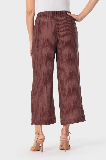 Broek met structuur
