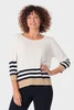 Top met streepaccenten